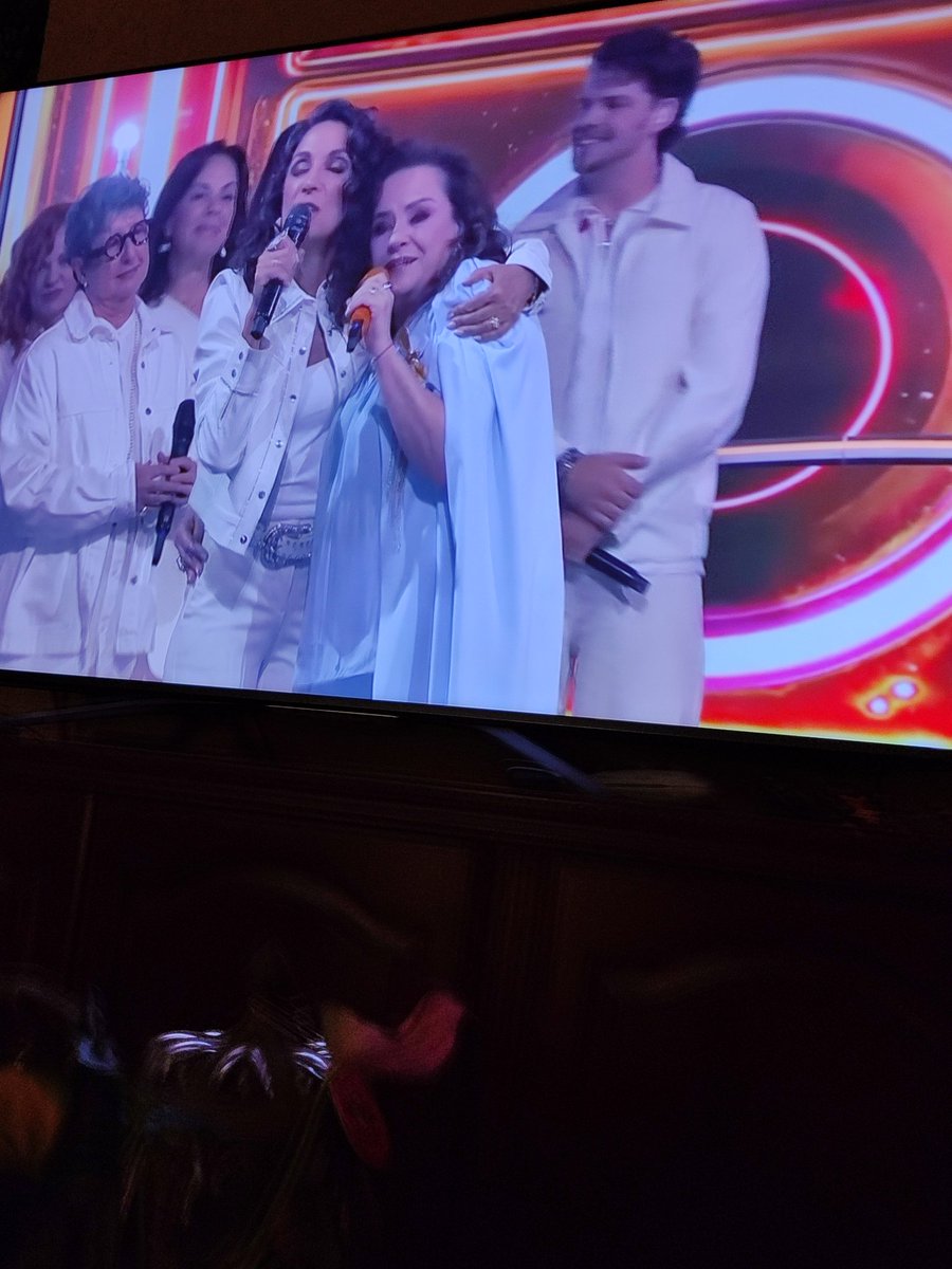 jrocha0591's tweet photo. Que momento maravilloso @Isabellascurain @maytelascurain @fermeade https://t.co/JRPRMs4zYE