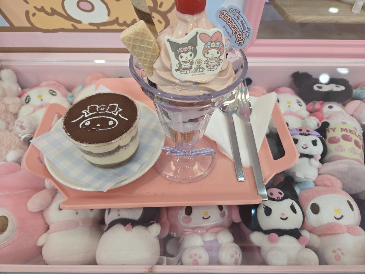 월요일 좋아~(진짜 좋음)
#mymelodyharmonycafe 
#마이멜로디하모니카페