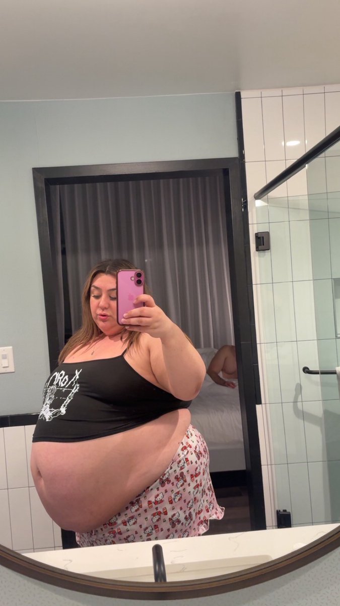 bbwlayla tweet media