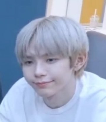 ᴍɪʏᴜ🎐 tweet media