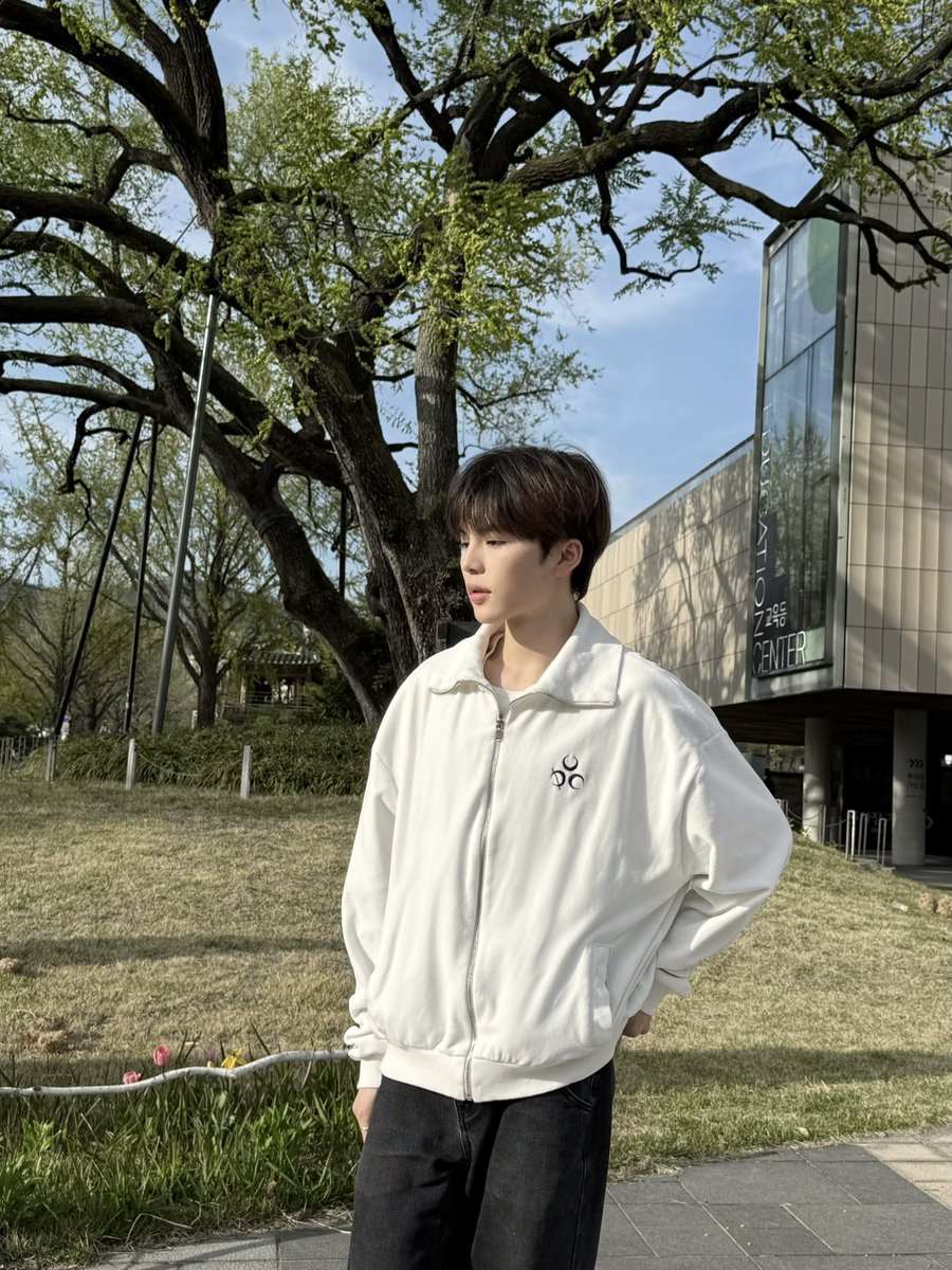 AM8IC_MEMBER tweet media