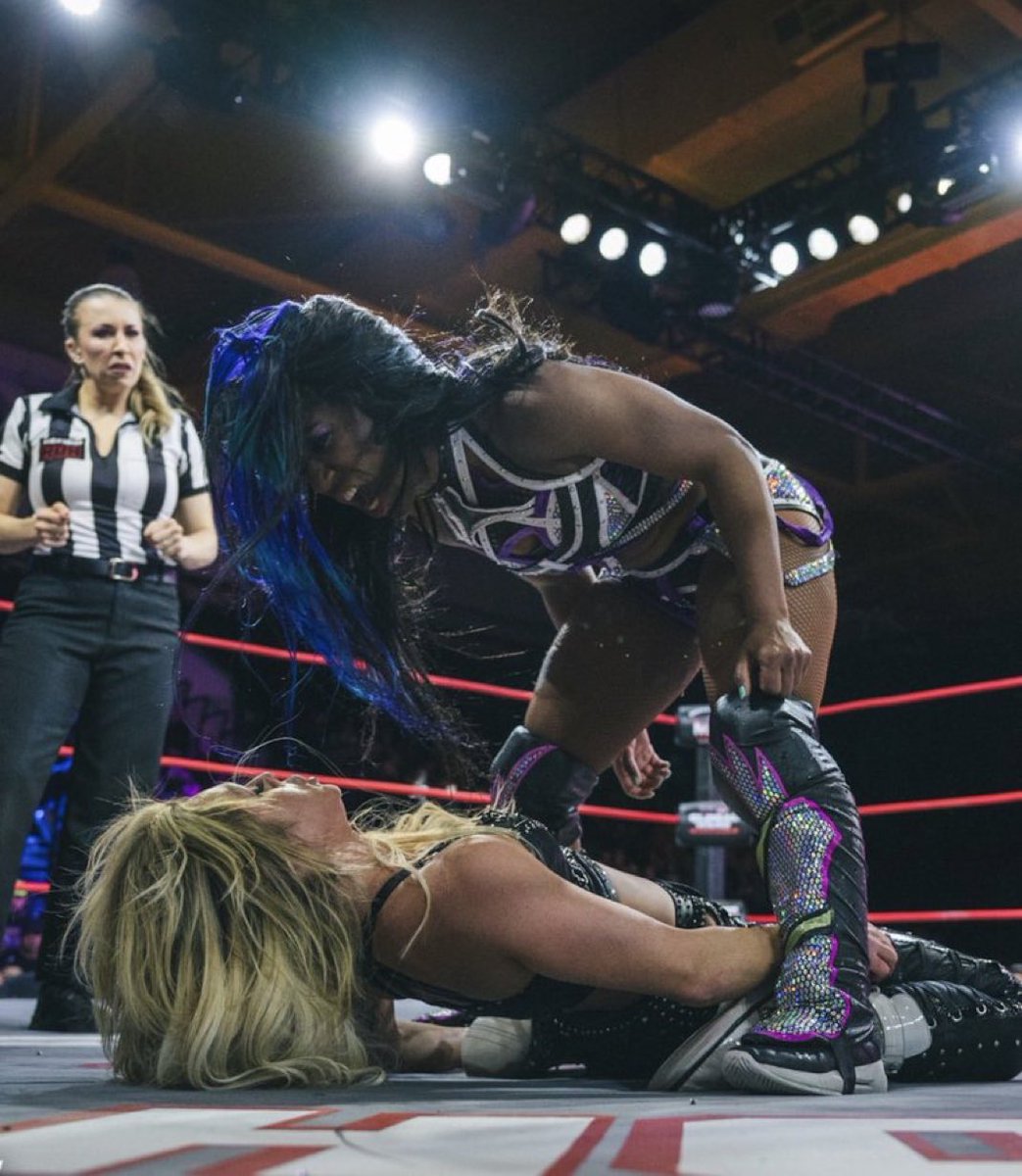 FOREVER CHAMPION. FALLEN GODDESS. tweet media