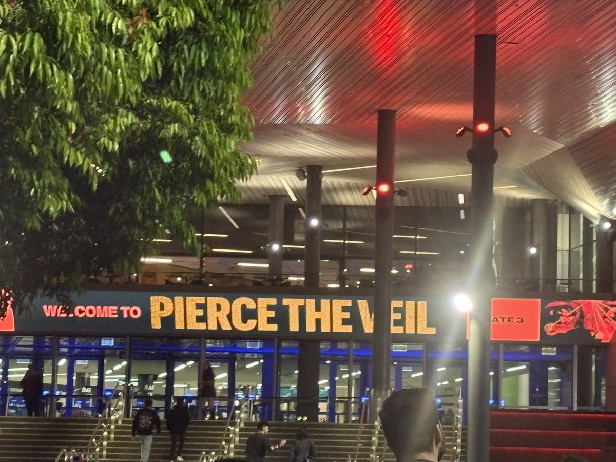 If U Seek Amy 🤍 tweet media