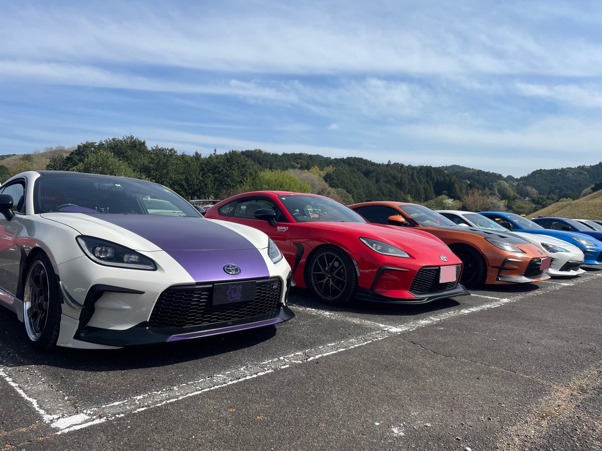 ロノシ tweet media