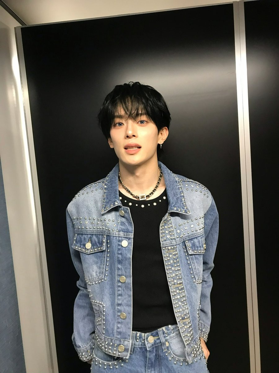VERIVERY tweet media