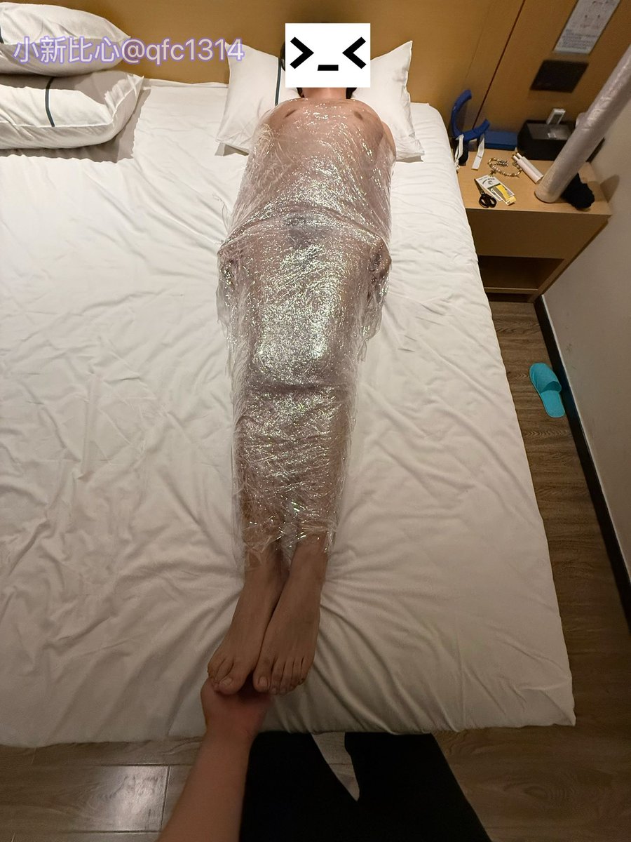 小新比心 tweet media