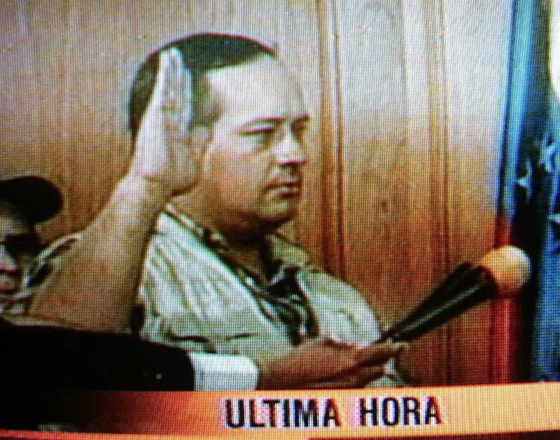 MtX_4F's tweet photo. El 13 de Abril del año 2002, fue juramentado como presidente interino nuestro cap @dcabellor regresando así el hilo constitucional luego de un golpe de estado organizado por los que hoy quieren ser gobierno en Venezuela. @delcyrodriguezv https://t.co/vzT5eAj8Df