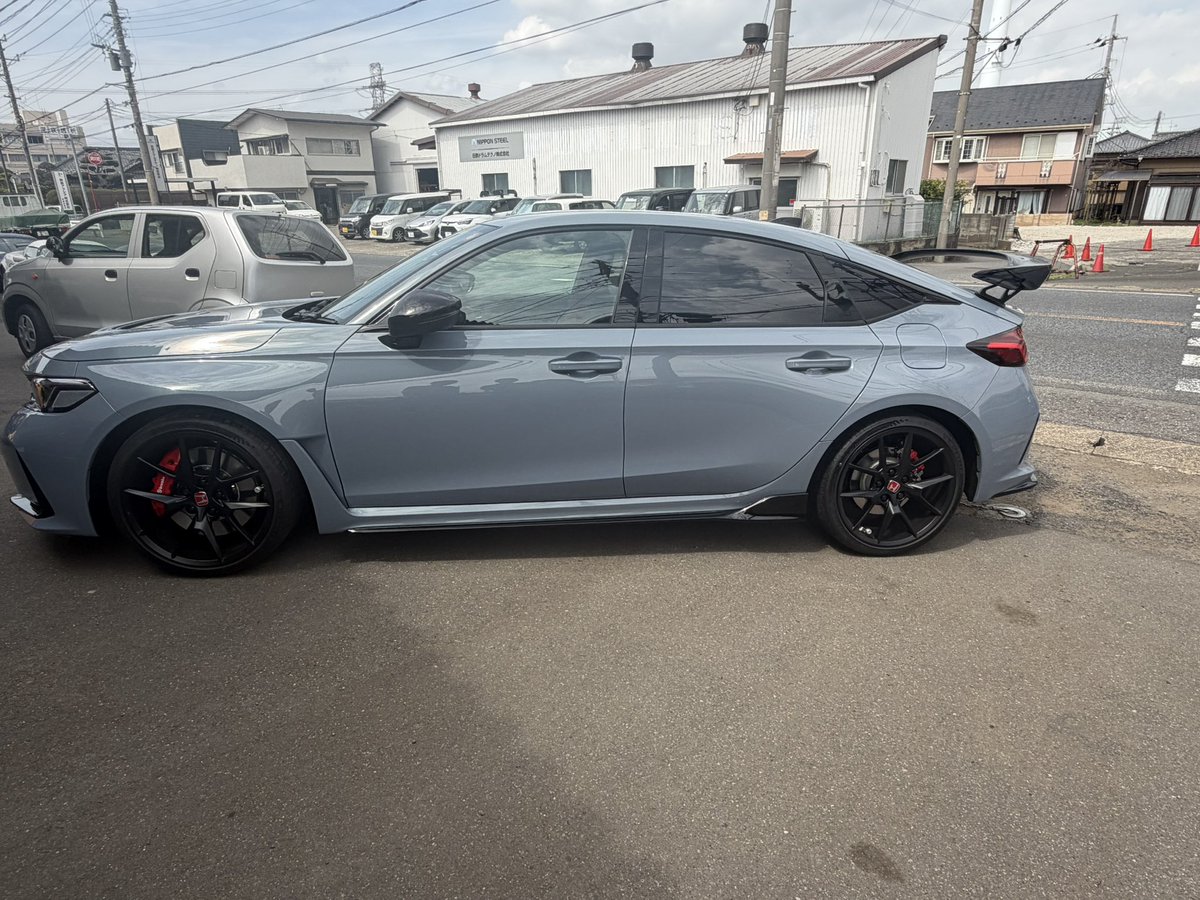 TiRACING tweet media