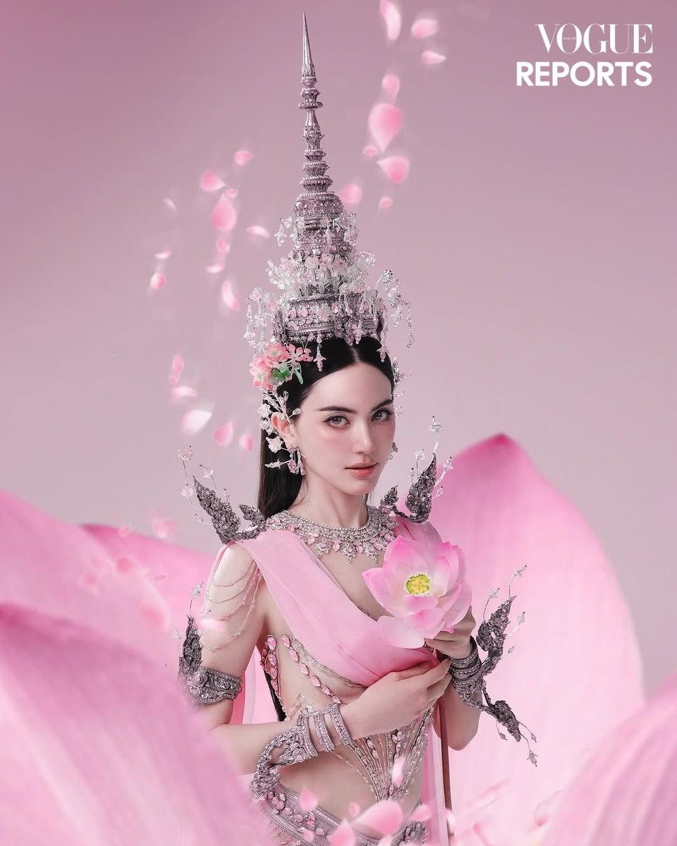 Vogue Thailand tweet media