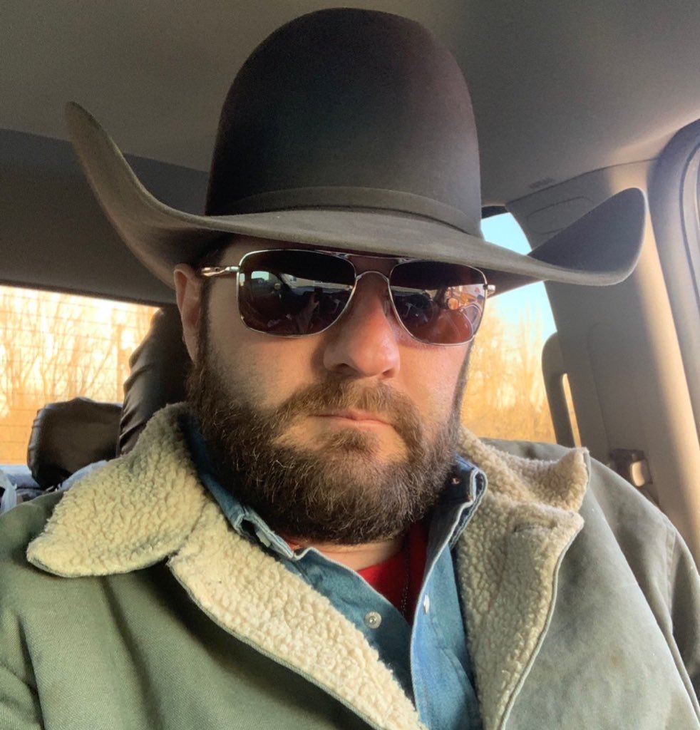 milf_luver406's tweet photo. First nice weekend in Montana time to do the damn thing https://t.co/n7AAebywng