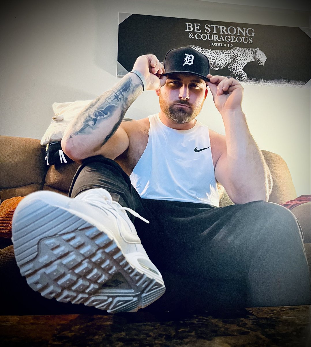 Master Alpha Chris tweet media