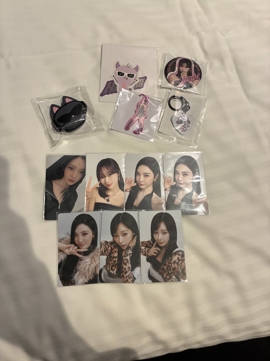 ssJAM0413's tweet photo. aespa 交換

譲 GISELLE
    缶バッジA
    ピックチャーム
    ミニアクリルキーホルダー
    うちわアクセサリー
    トレカ
    
    NINGNING
    ステッカーセットB
    トレカ、6000円トレカ

求 カリナ

郵送での交換を求めてます！

#aespa https://t.co/grR6cpWWjI