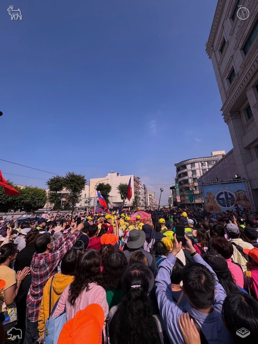 MasoudEbrahimim's tweet photo. 生活真谛：没有一口提拉米苏解决不了的烦恼；若一口不够，那就再来一口。瞬间能量满格！ https://t.co/CfCkLty6Td