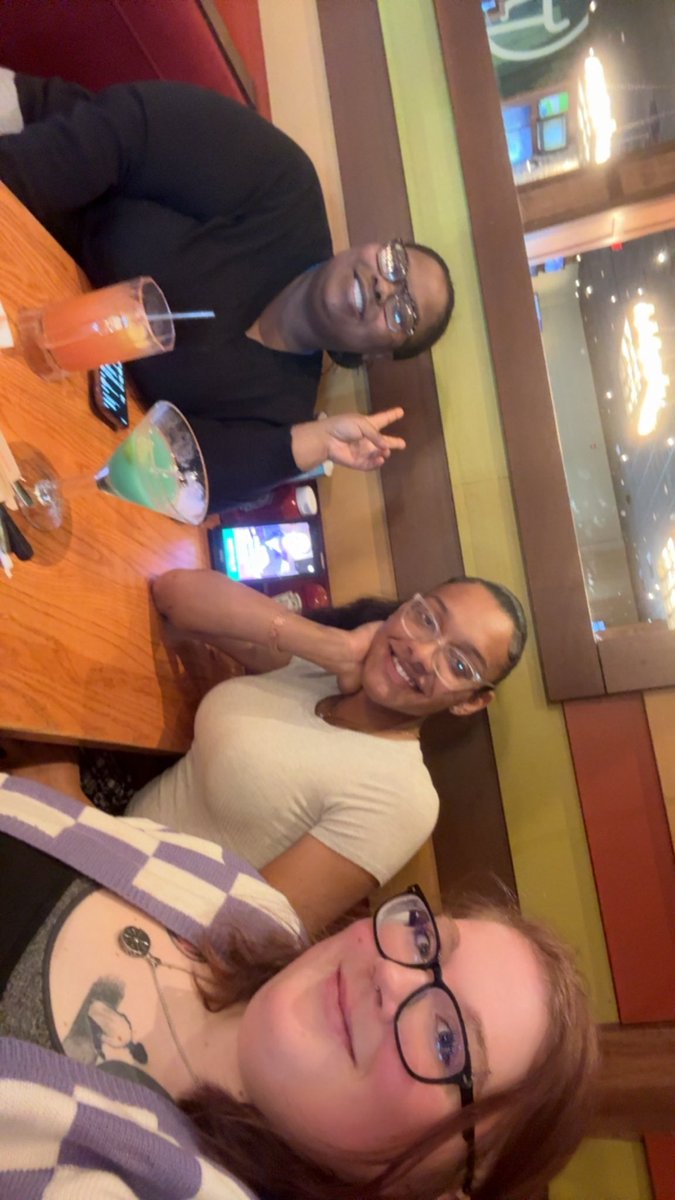 GrannyNugz's tweet photo. Happiness 💜💜💜💜💜 https://t.co/4LZ79lSV58