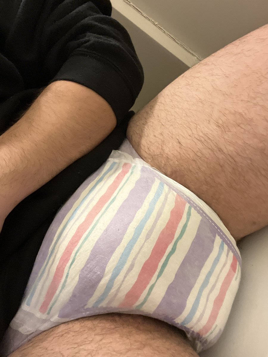 🍼thatbabyyjay🍼🌈 tweet media