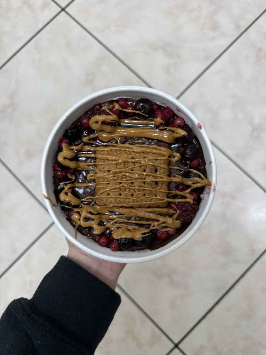 angie 𝜗𝜚˚⋆ tweet media