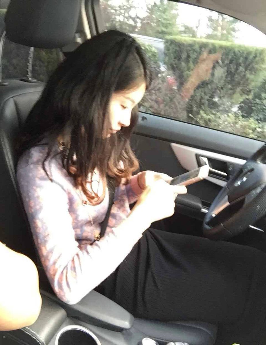 她的前任 tweet media