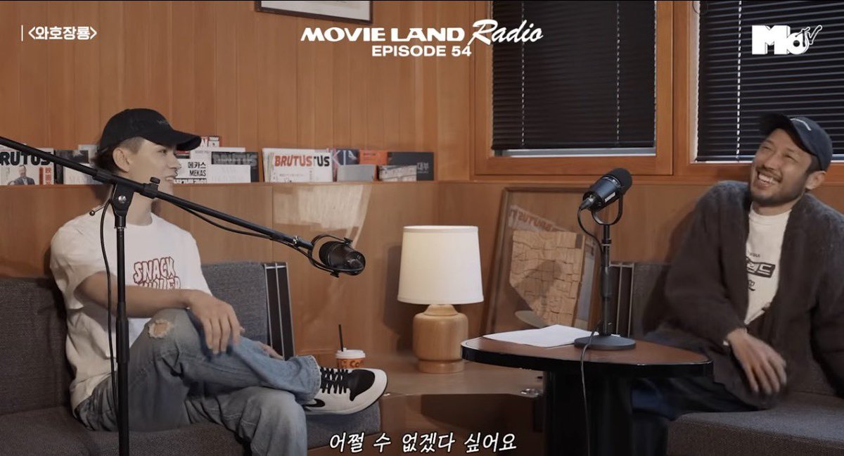 chweposts's tweet photo. thinking about how Vernon said he would like to interview people and get to know what they do &amp; now seeing that he’s talking to actors/people in the film industry &amp; talking to them 🥹 

I hope he continues to get more opportunities like these 🙏 https://t.co/NliyDolHff