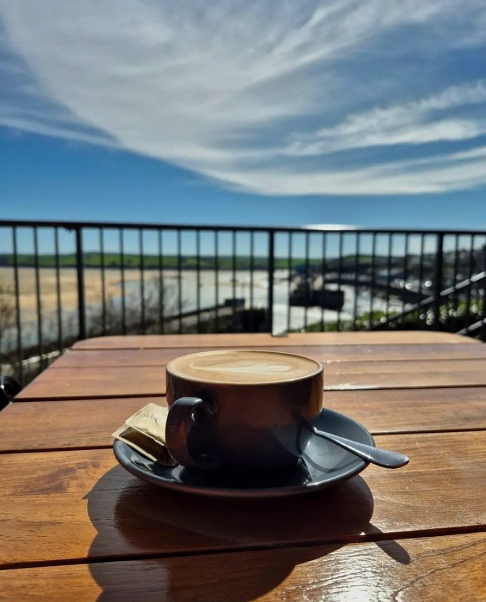 CornwallK8's tweet image. Good morning, Monday Marvels 🤩 A new week of adventures await!😊 Pour that coffee ☕️ Put on those smiles 😆 and have yourselves a fab one, folks!😘
#MondayVibes