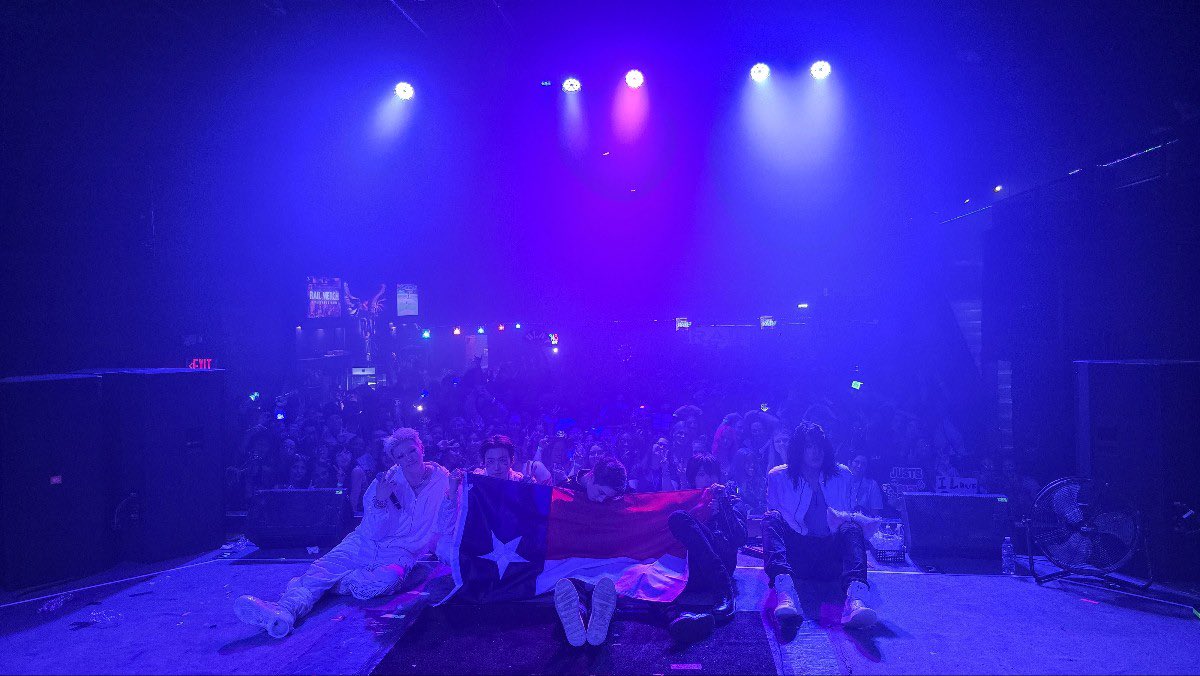 JUSTB Official tweet media