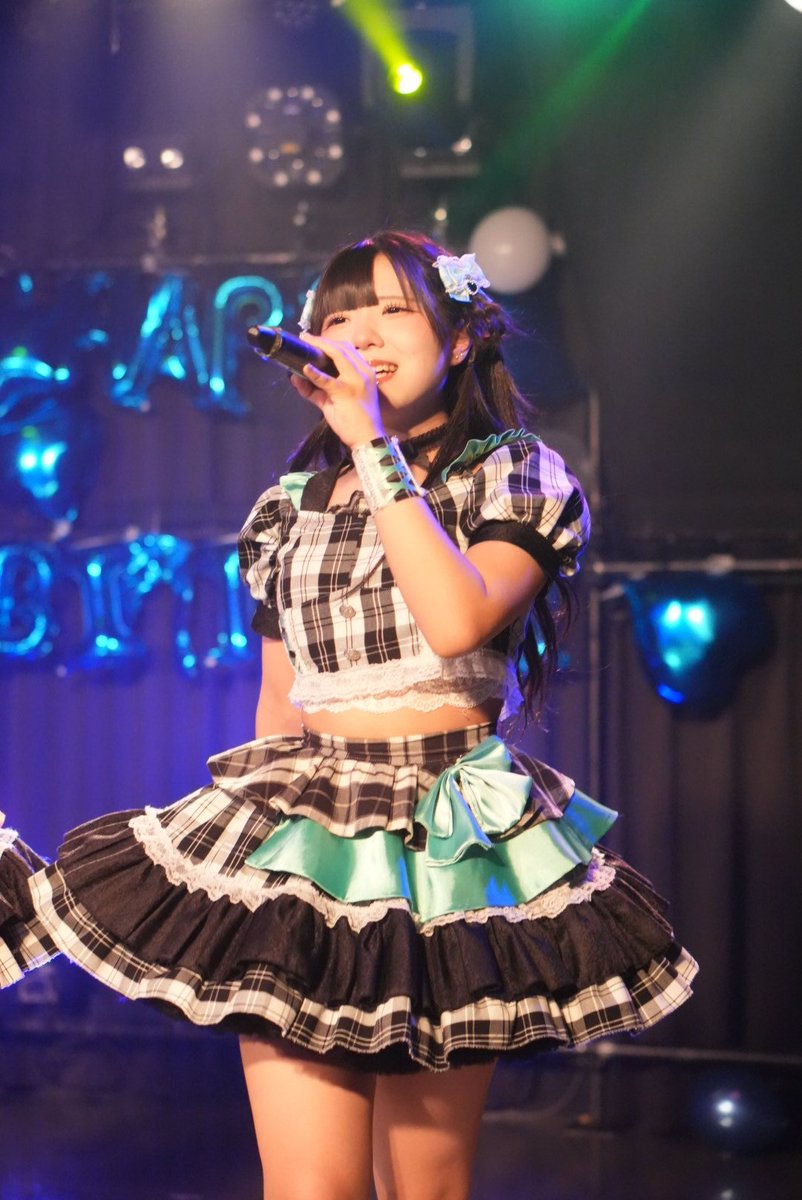 よしかず tweet media