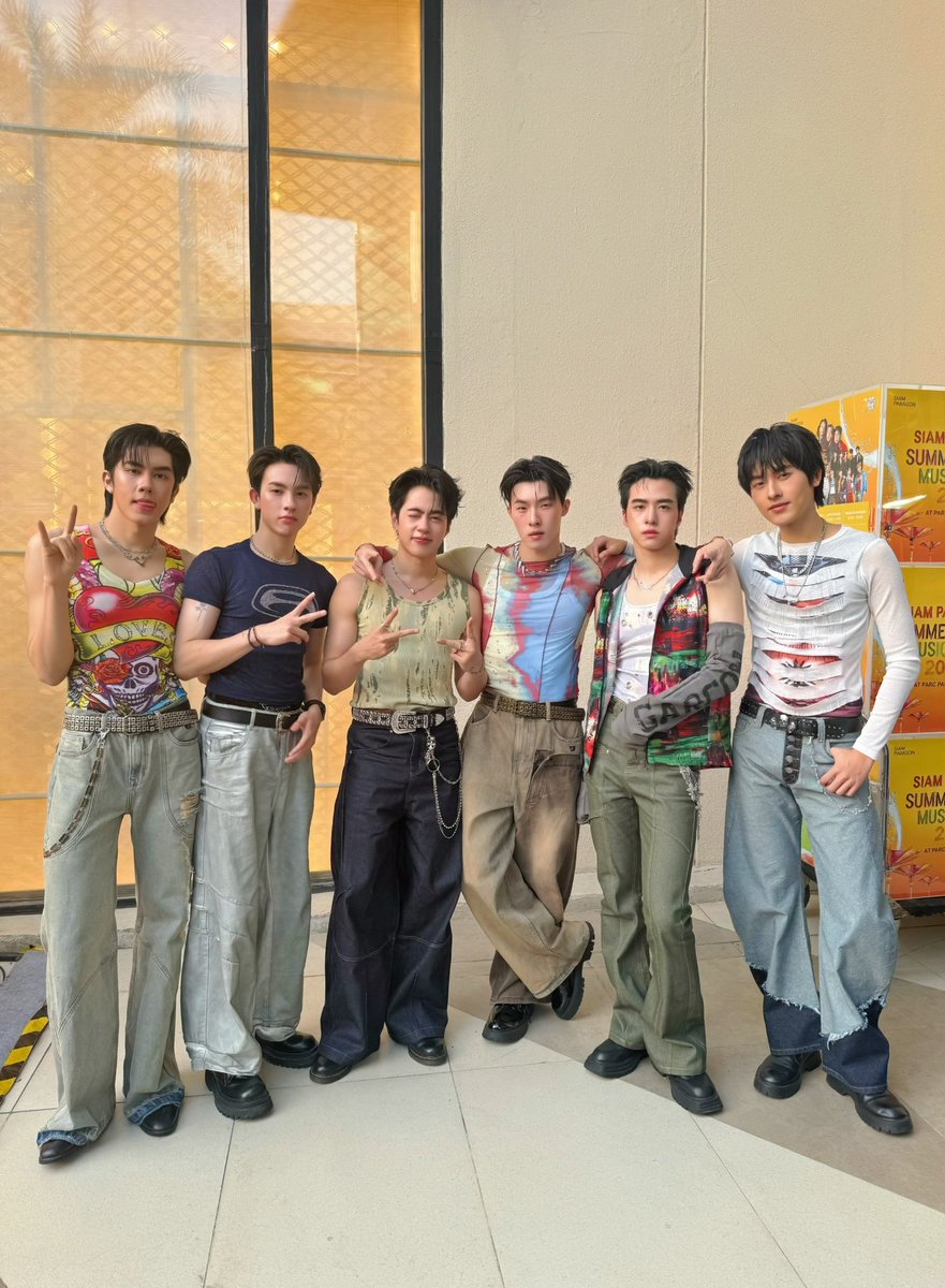 เลิ้บ ♡ tweet media