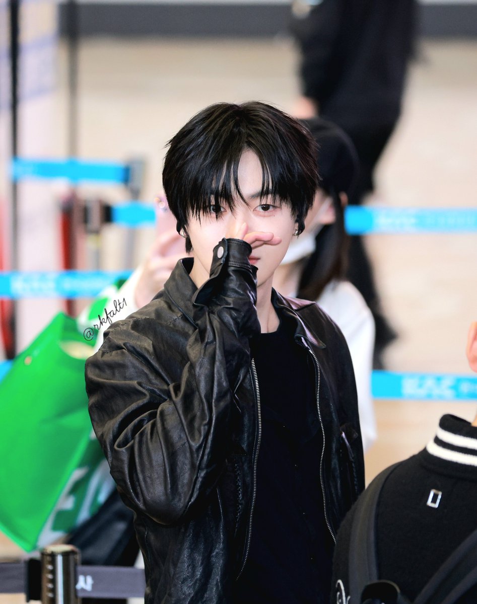 갈 tweet media