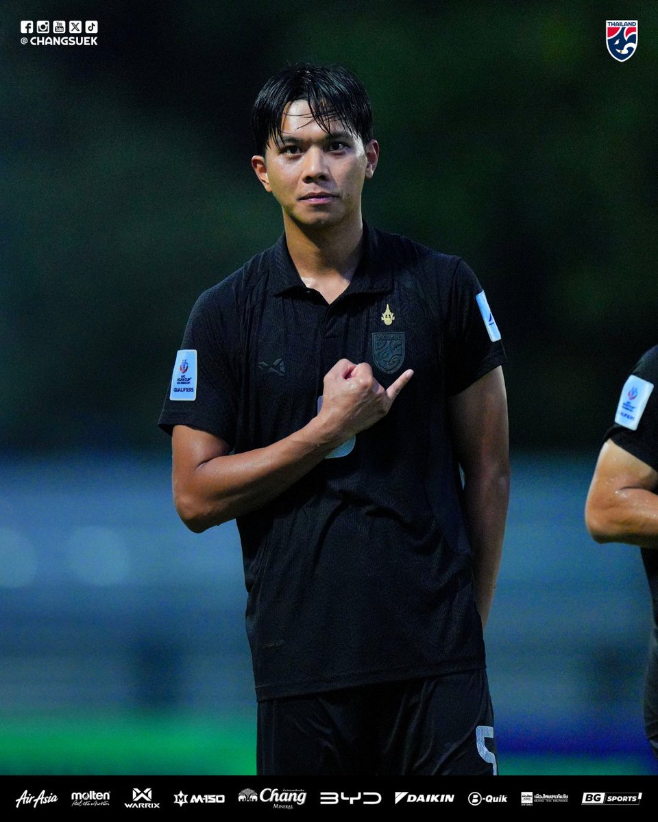 Changsuek_TH's tweet image. #𝐂𝐎𝐍𝐆𝐑𝐀𝐓𝐔𝐋𝐀𝐓𝐈𝐎𝐍𝐒 | "ปราสาทสายฟ้า" ผงาดแชมป์ไทยลีก สมัย 11 🏆🏆🏆🏆🏆🏆🏆🏆🏆🏆🏆

#ช้างศึก ขอแสดงความยินดีกับเหล่าขุนพล #ทีมชาติไทย 🇹🇭 และ บุรีรัมย์ ยูไนเต็ด ⚡️ ที่คว้าแชมป์ บีวายดี ซีไลออน ซิกส์ ลีกหนึ่ง 2025/26 มาครองได้สำเร็จ

#BYDSealion6League1 #BuriramUnited