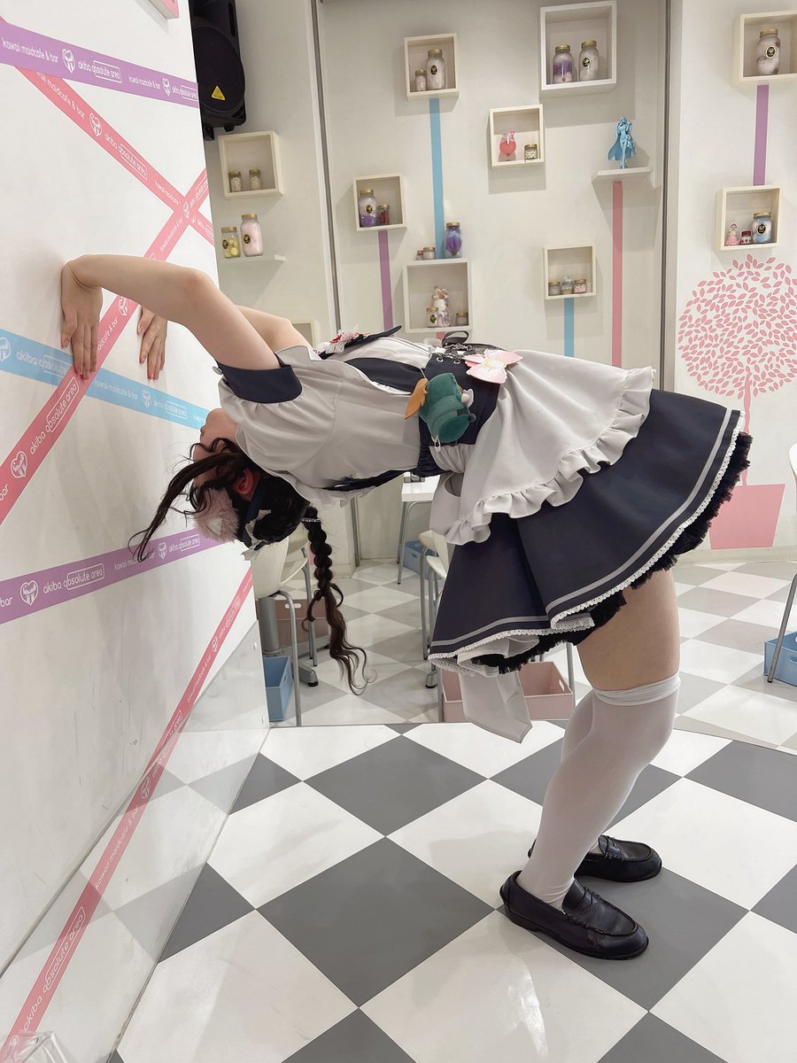 TarohUrasima's tweet photo. 忍者への道第一歩。バク転修行中 https://t.co/lB64OaCXYC