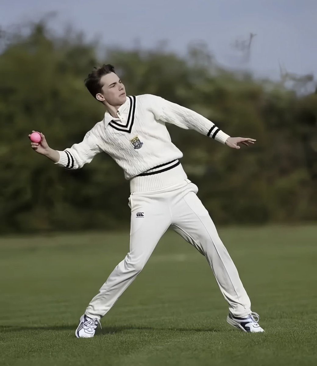 𝙨𝙖𝙣𝙮𝙖 tweet media