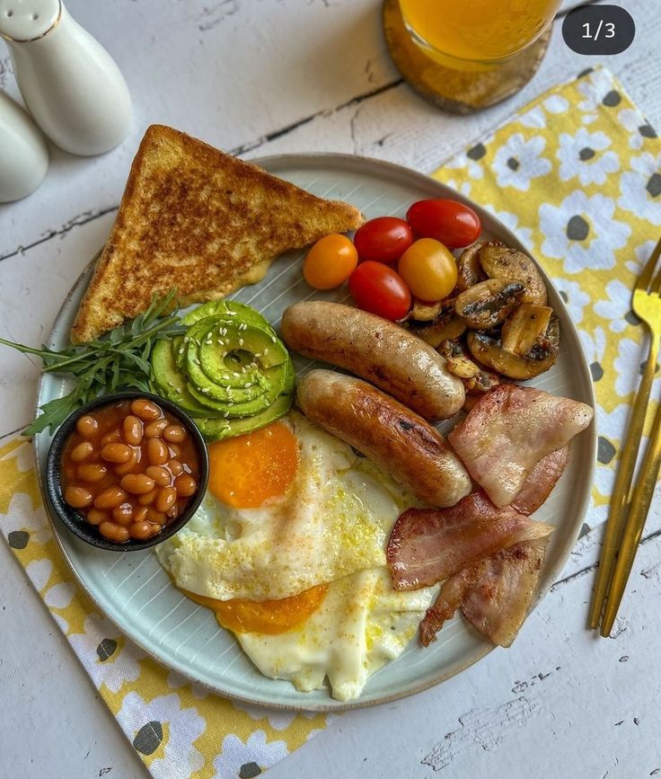 Stylish Fruits 🍀🍓 tweet media