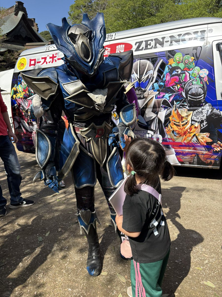 こっちゃん
ショー終わりの撮影会からシャイが発動してダマ様のところになかなか行けなかったんだけど
最後に自ら1人で行けました🫰