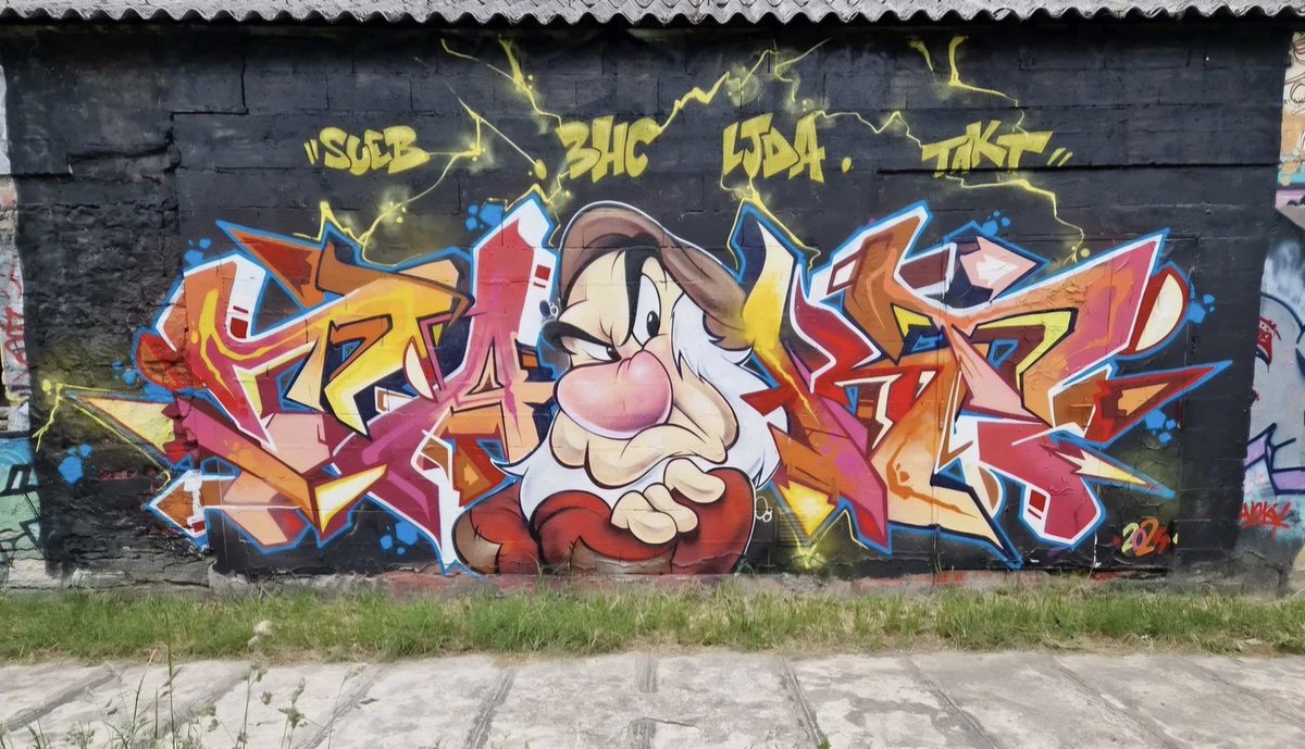 al_crew's tweet image. #graff #StreetArt #graffiti