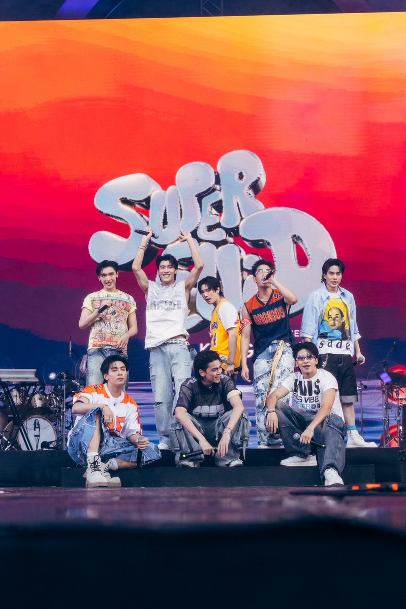 iz_theofficial's tweet image. Super Fluid ปีแรกของ iZ สนุกมากก เดือดมากกกก เปียกมากกกก ขอบคุณทุกคนมากที่มาสนุกกับพวกเรานะครับ ขอบคุณ Super Fluid ที่ให้โอกาสพวกเรา one music มาร่วมมันส์กับทุกคน ขอให้สงกรานต์มีความสุข เล่นน้ำกันอย่างระมัดระวังนะค้าบ 💦

#SuperFluid2026xiZ
#SuperFluid
#SuperFluid2026