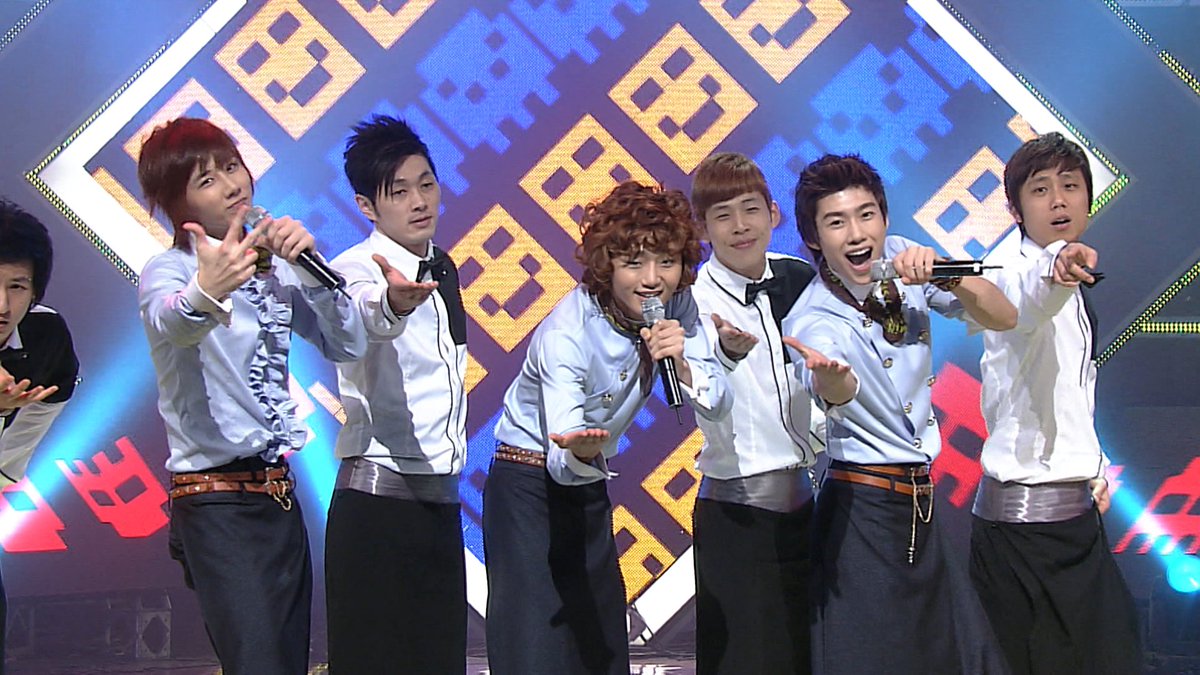 エムオン!K-POP tweet media