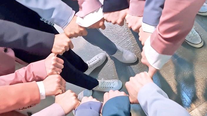 shoannie_'s tweet photo. [ day #02 ] 

hello,  i'm sho !  
⋮ ⌗  i'm looking for more interactive filo moots ⋆˚꩜｡

— multi-stan | ult: svt &amp; twice 
— not  new  to  #stantwt  &amp;  #kpoptwt
— lf  interactive  carat  #moots
 
any  fandom  is  welcome ♡
♡ &amp; ↻  are  highly  appreciated https://t.co/axbXCL4Sx9