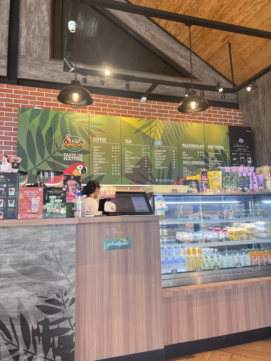 ผักกระเฉด tweet media