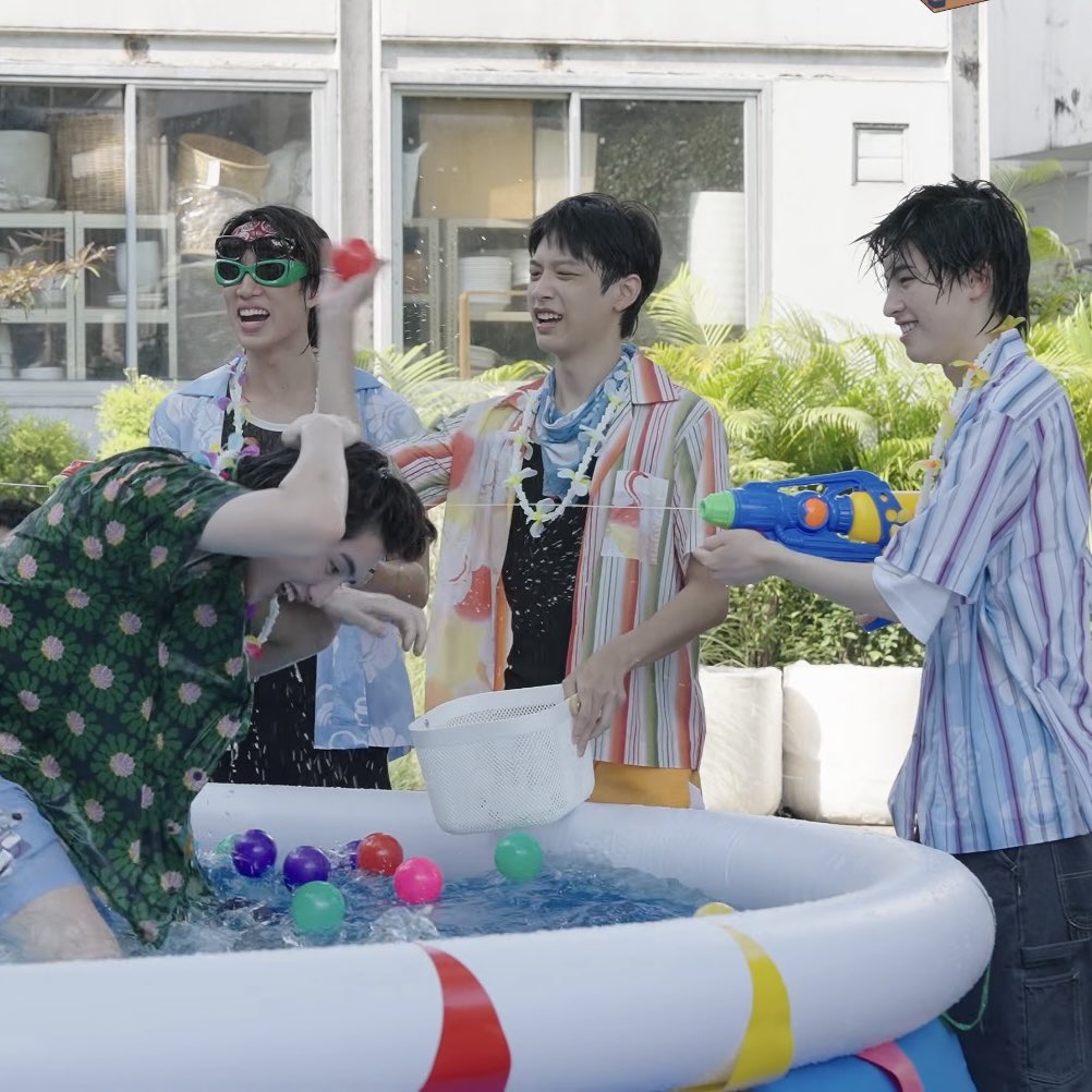 𝑻𝒉𝒖𝒓𝒔𝒅𝒂𝒚𓂃⋆ tweet media