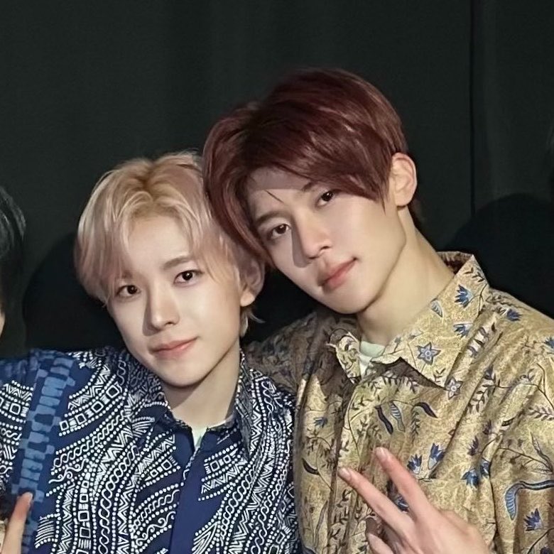 ⩌⩊⩌ tweet media