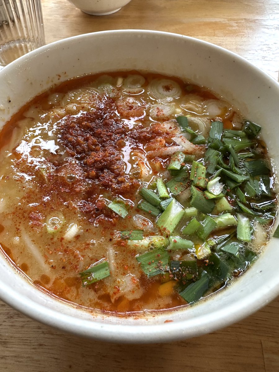 たむケイ tweet media