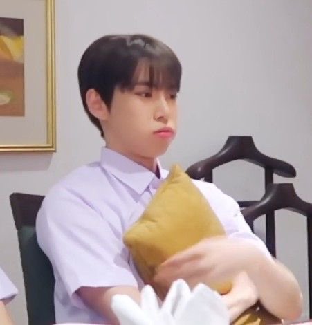 뚀잉 tweet media
