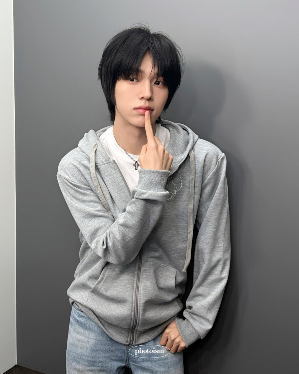 PHOTOISM BEHIND tweet media