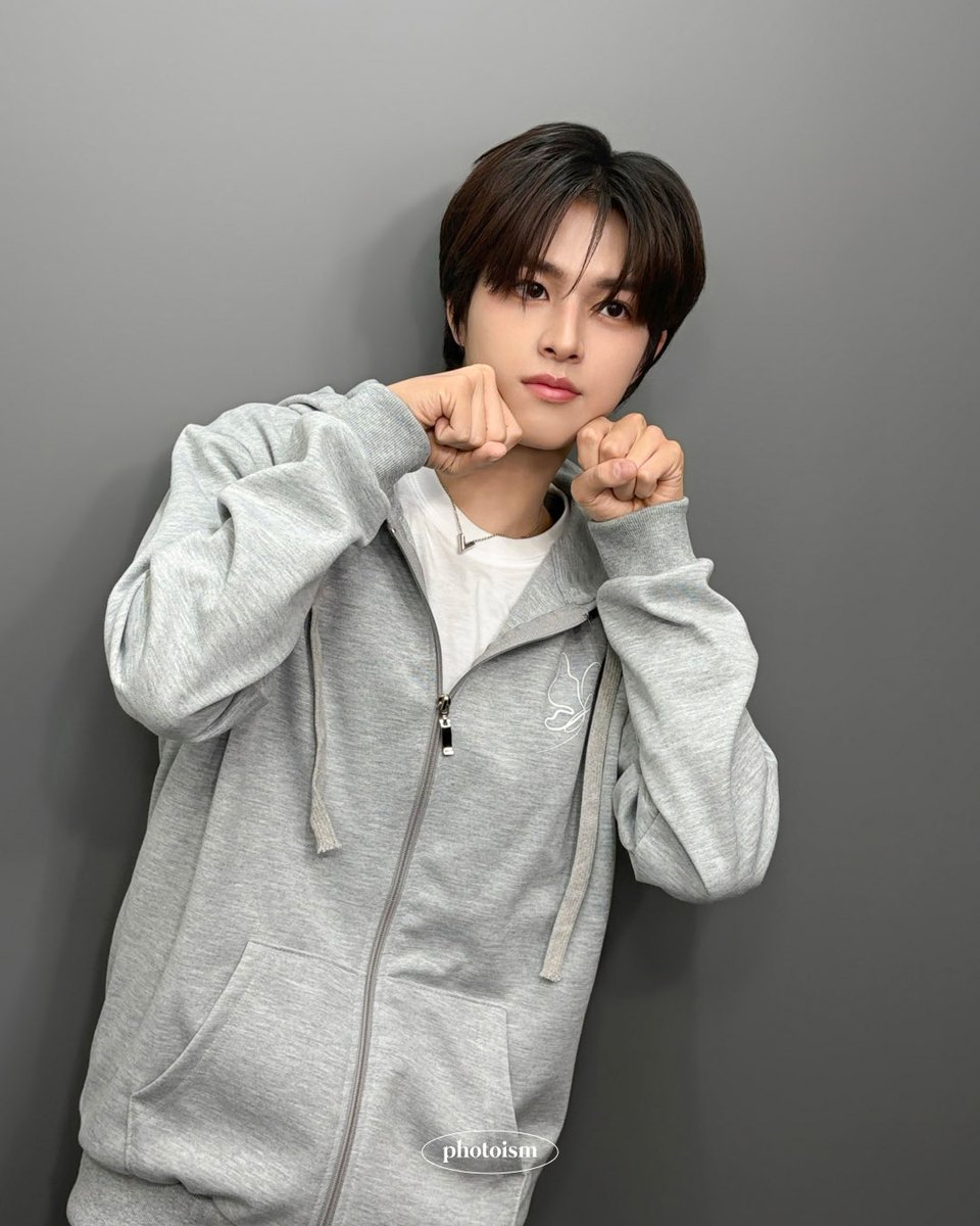 PHOTOISM BEHIND tweet media