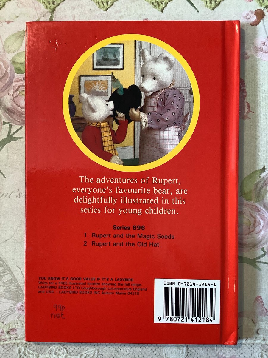 WatsonsVintage's tweet photo. NEW LISTING - RARE Vintage 1989 First Edition Ladybird Book Rupert and the Old Hat Hardback - Collectable - Rupert Fan Birth Year Gift &amp; Handmade Gift Tag https://t.co/vmOsKg7mY2 via @Etsy #VintageBooks #ChildrensBooks #RupertBear #FirstEditions #LadybirdBooks #1989Gift https://t.co/8BnP2p0dMo