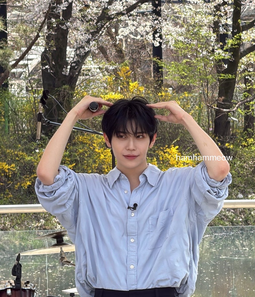 해미._. tweet media