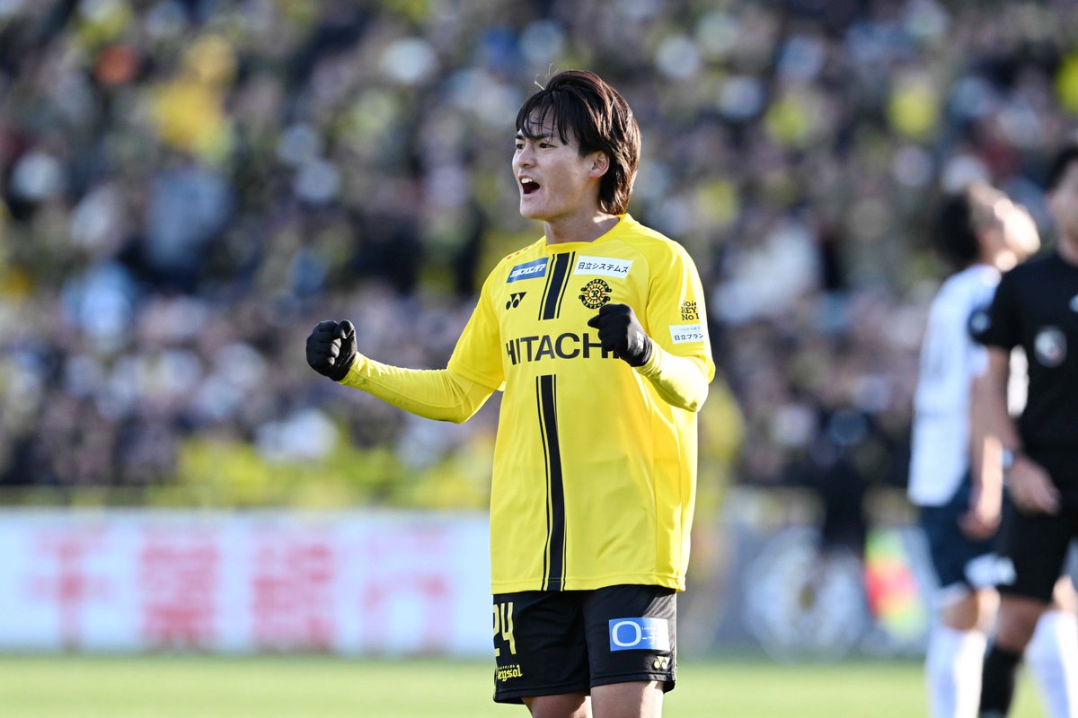 FOOTBALL ZONE tweet media