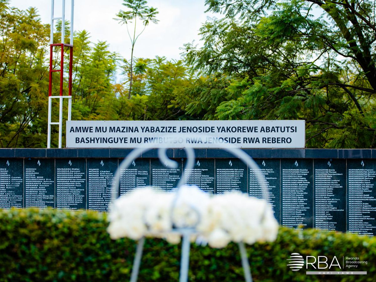 Perezida wa Sena y'u Rwanda, Dr. Kalinda François Xavier, yavuze ko ...