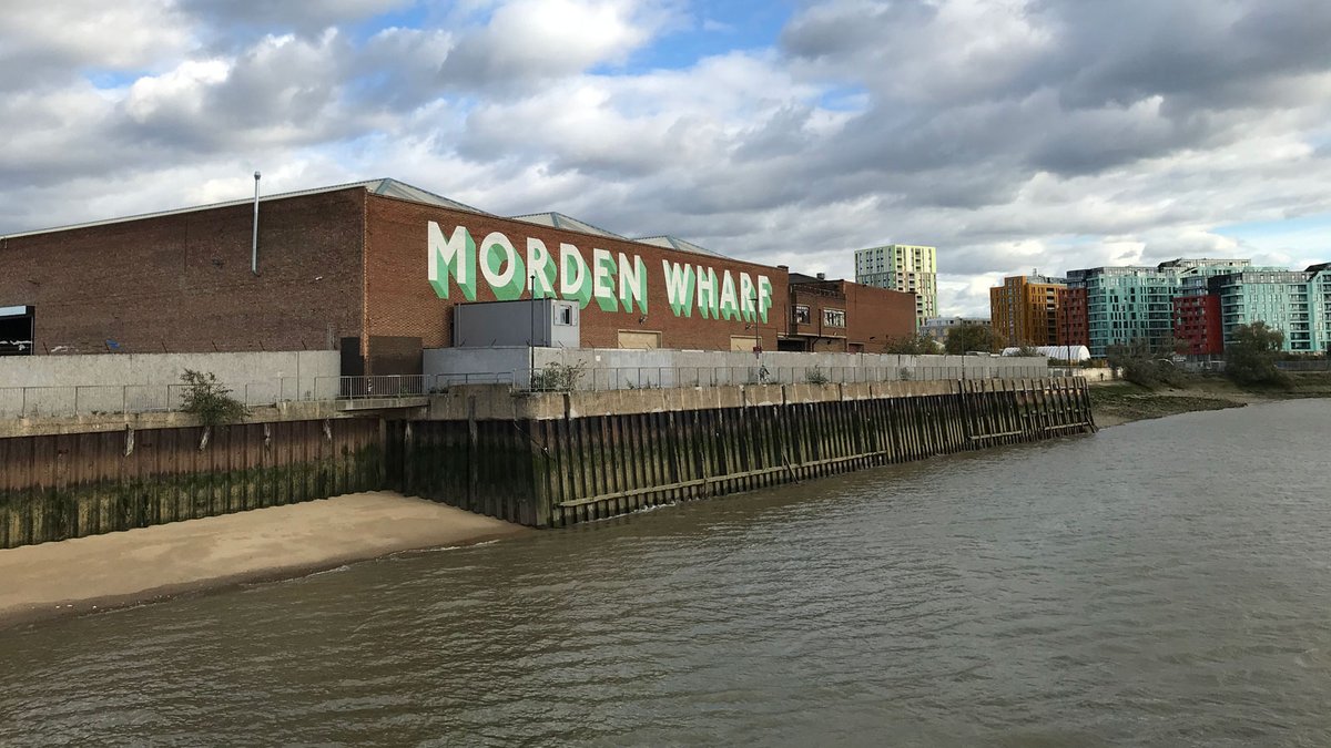 yimbyalliance's tweet image. 🚨1,500 NEW HOMES set for approval on Greenwich Peninsula. 

The 'Morden Wharf' scheme will turn a 13.8-acre former glucose refinery into towers of up to 36 storeys, delivering:

🏘️1,500 homes
⚖️168 social rent homes
🏞️A new public park
🤝Retail and community spaces

Before &amp;amp;