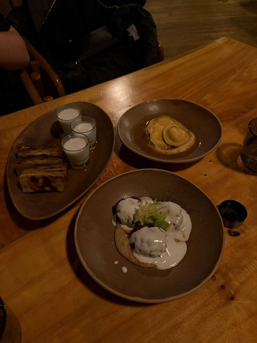 edo ✈️ PBW 🇫🇷 tweet media