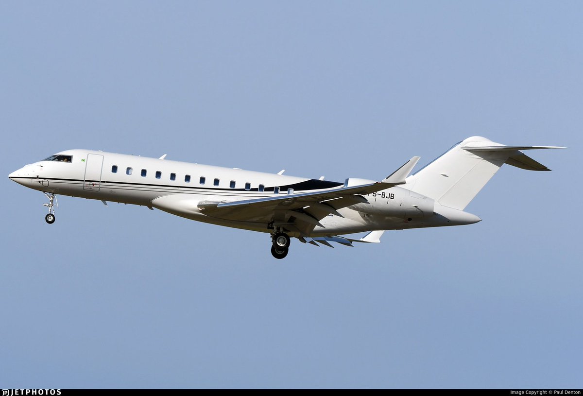 Flightwatcher1's tweet image. J&amp;amp;F Bombardier Global 6000
Matrícula: PS-BJB
Hex: #e49e28
Desde Río de Janeiro🇧🇷 hasta Caracas🇻🇪, avión perteneciente a los famosos hermanos Batista
bloomberglinea.com/latinoamerica/…
#Brasil #Venezuela